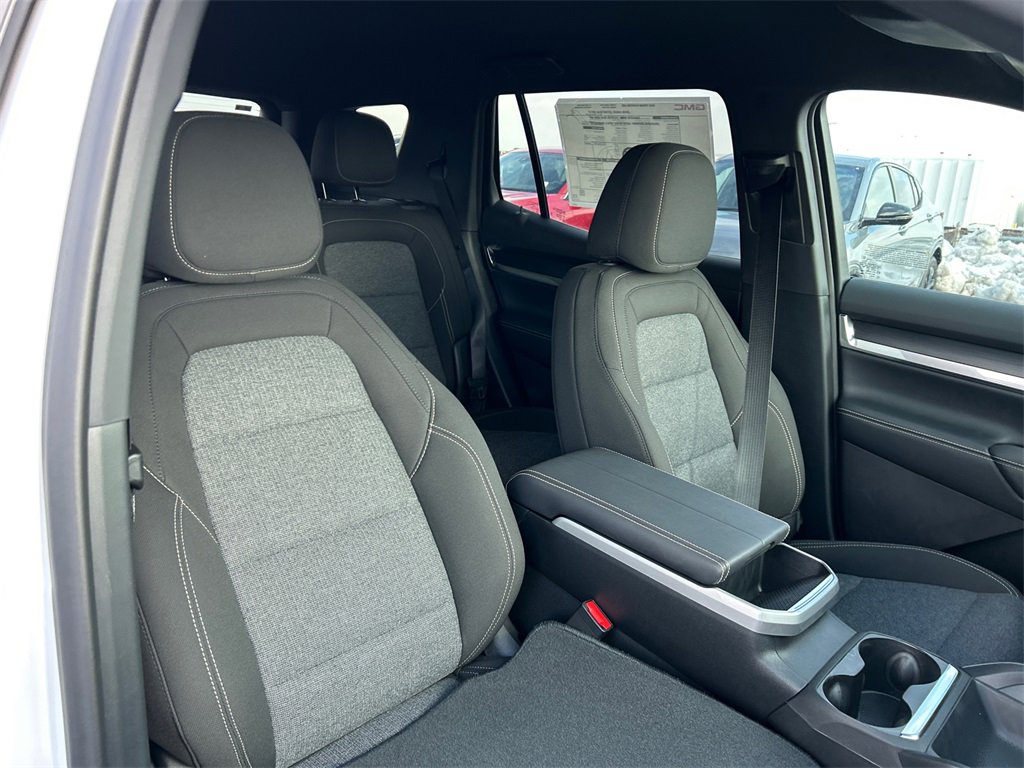 2026 GMC TERRAIN - Image 30