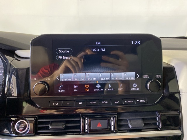 2022 Nissan Pathfinder SL photo 21