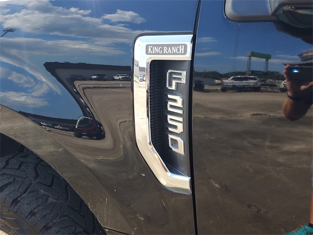 2022 Ford F-250 King Ranch photo 6