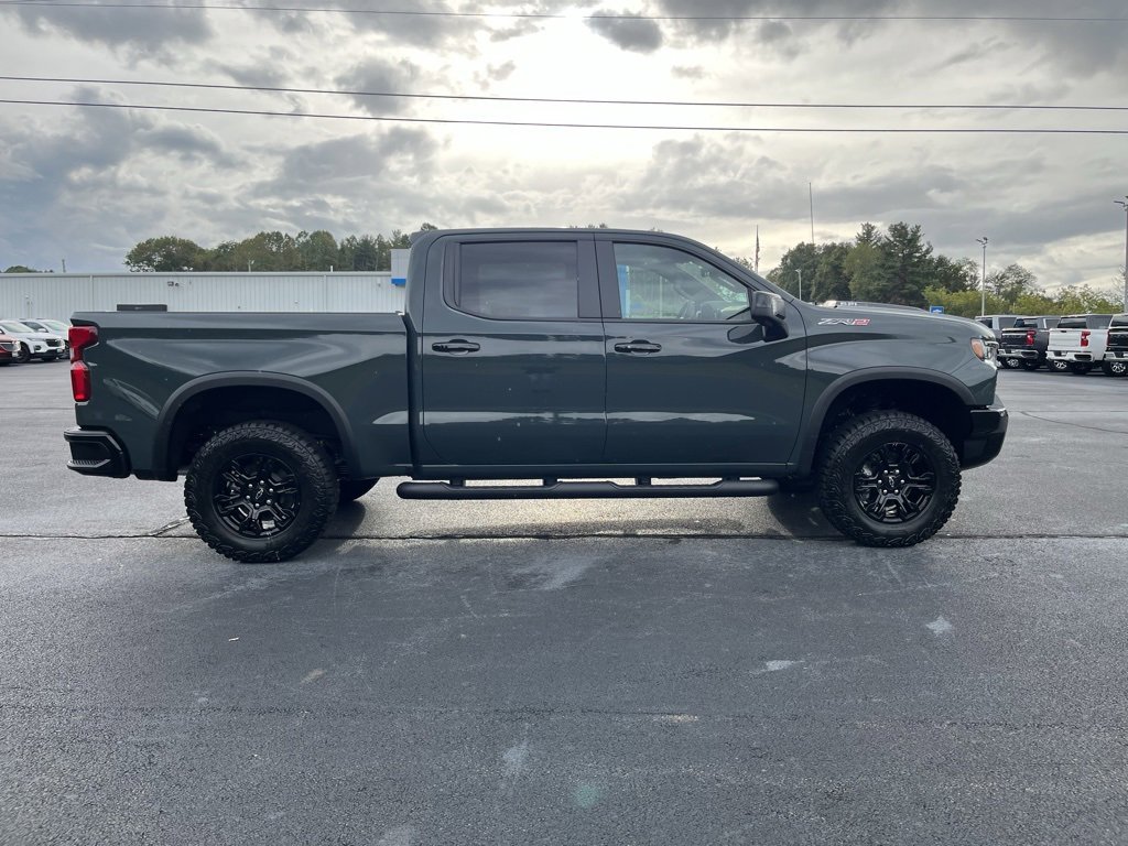 2026 Chevrolet Silverado ZR2 photo 11