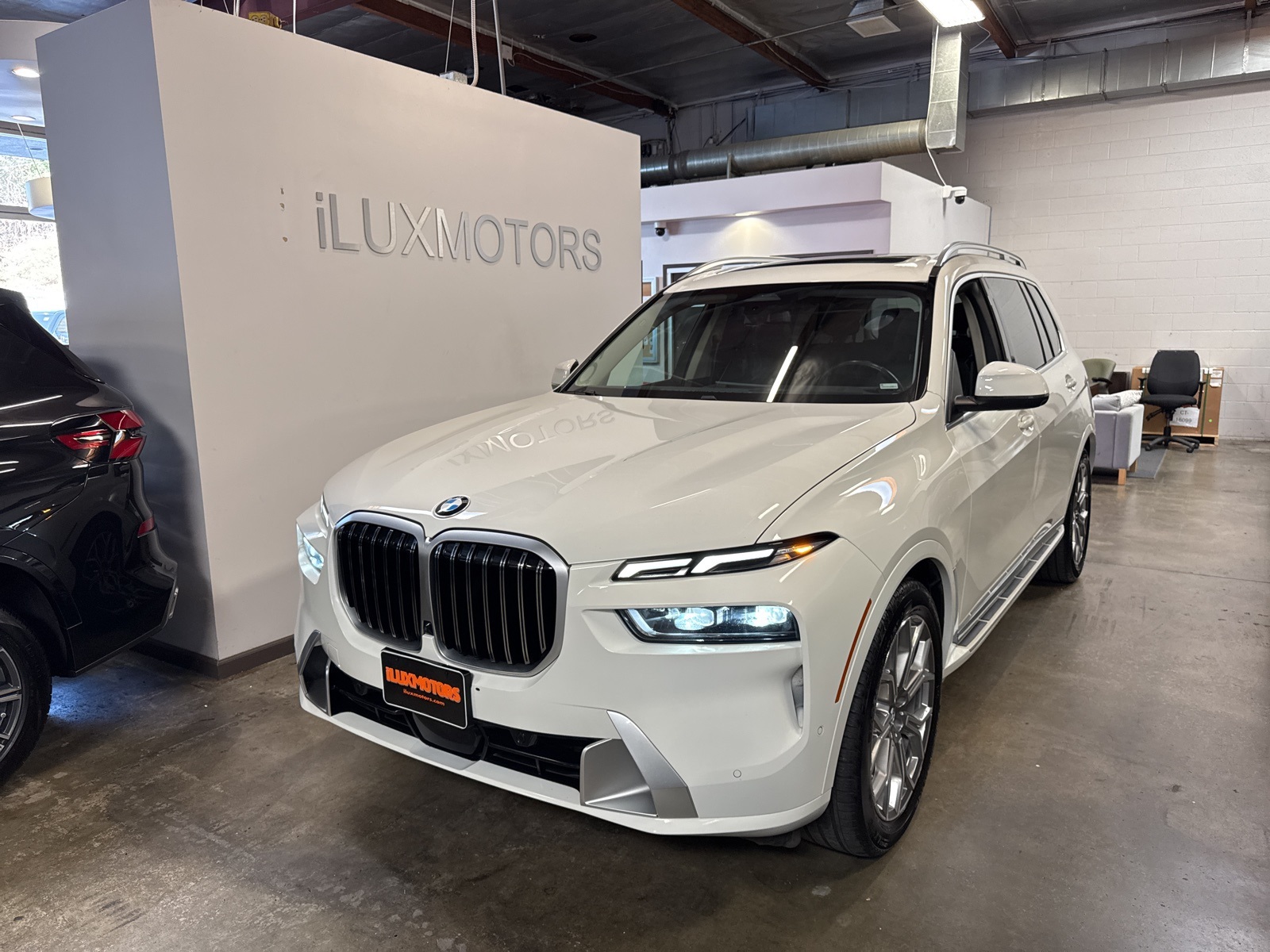 2024 BMW X7 40i's photo