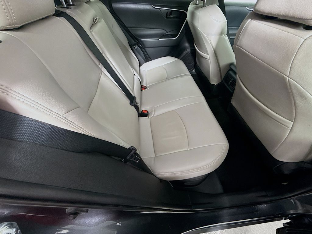 2021 Toyota RAV4 Hybrid LE photo 22