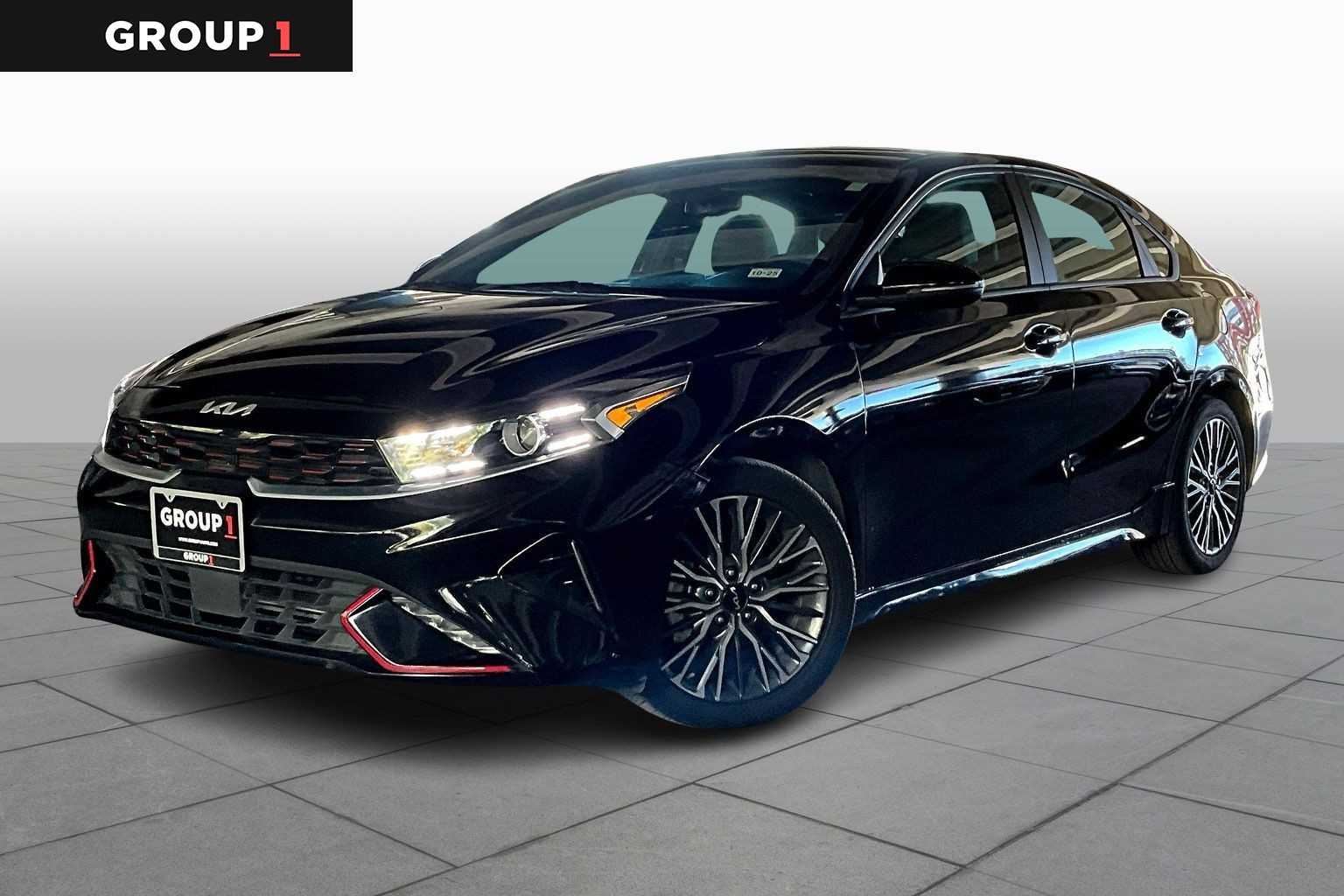 2023 Kia Forte GT-Line's photo