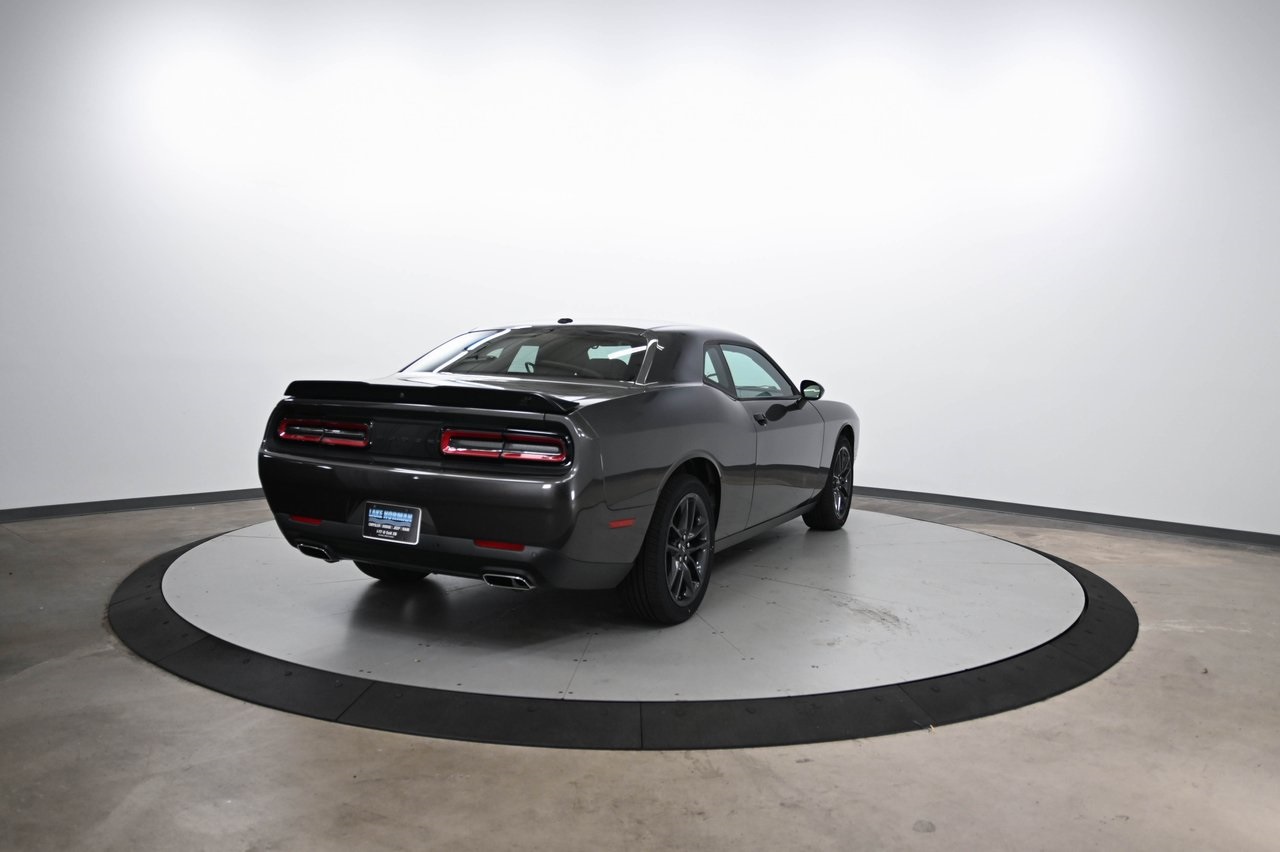 2022 Dodge Challenger GT photo 5