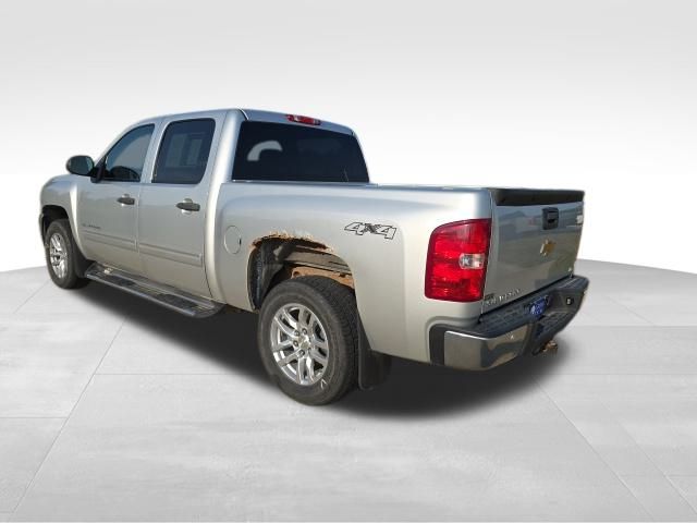 2012 Chevrolet Silverado 1500 LT photo 3