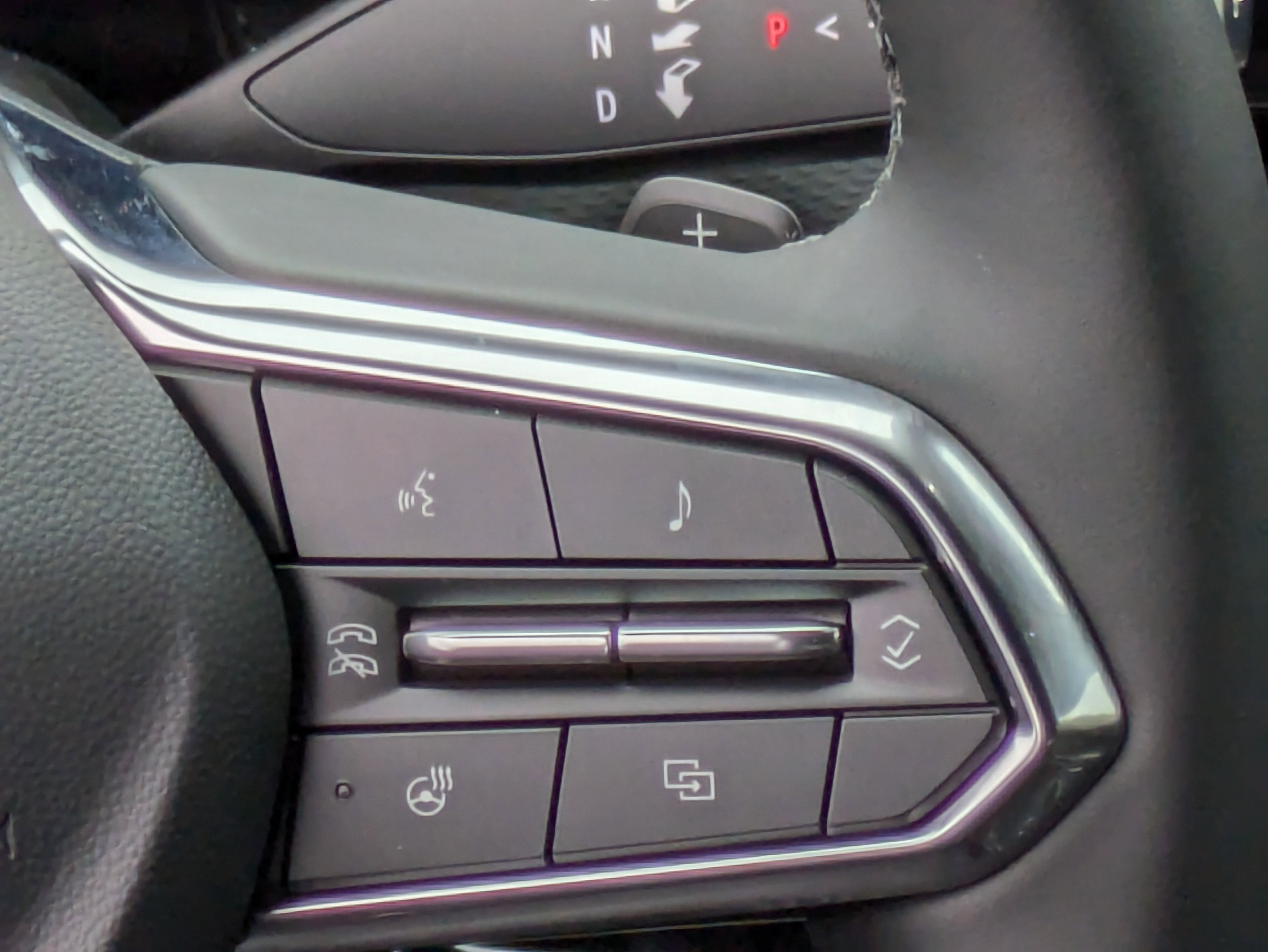 2026 Chevrolet Equinox LT photo 4