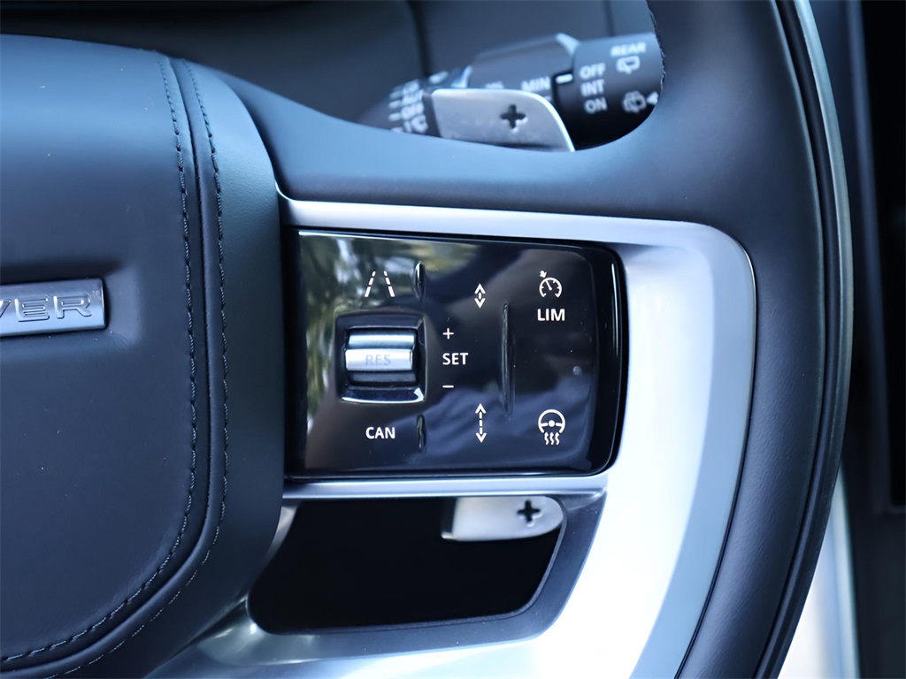 2025 Land Rover Range Rover SE photo 26