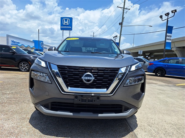 2023 Nissan Rogue SV photo 2