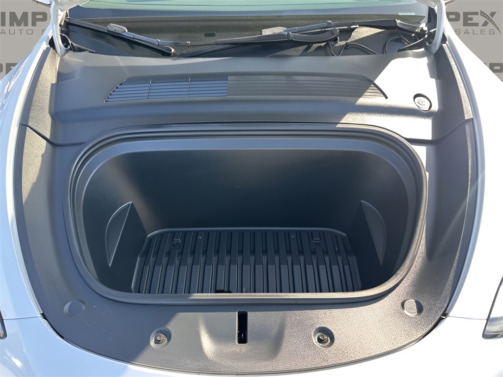 Used 2021 White Tesla Long Range image 35