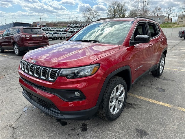 2025 Jeep Compass Latitude photo 2