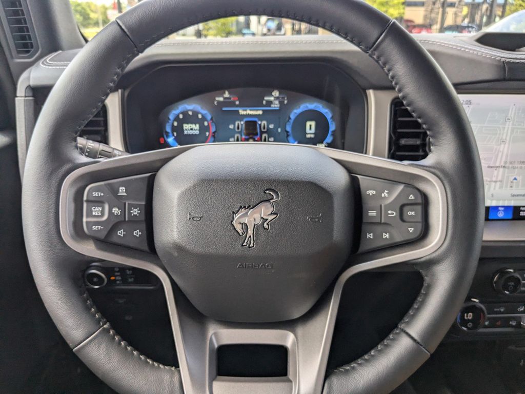 2025 Ford Bronco Outer Banks photo 26