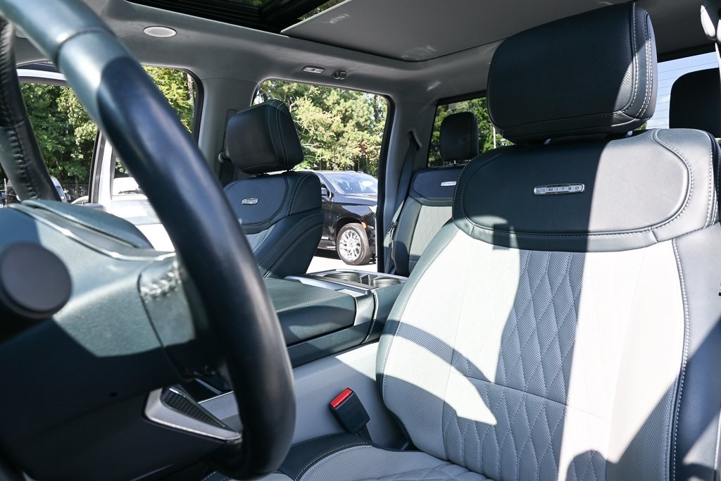 2023 Ford F-150 XLT photo 5