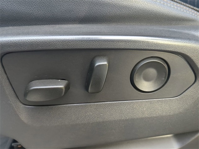 2024 Chevrolet Silverado 2500HD High Country photo 44