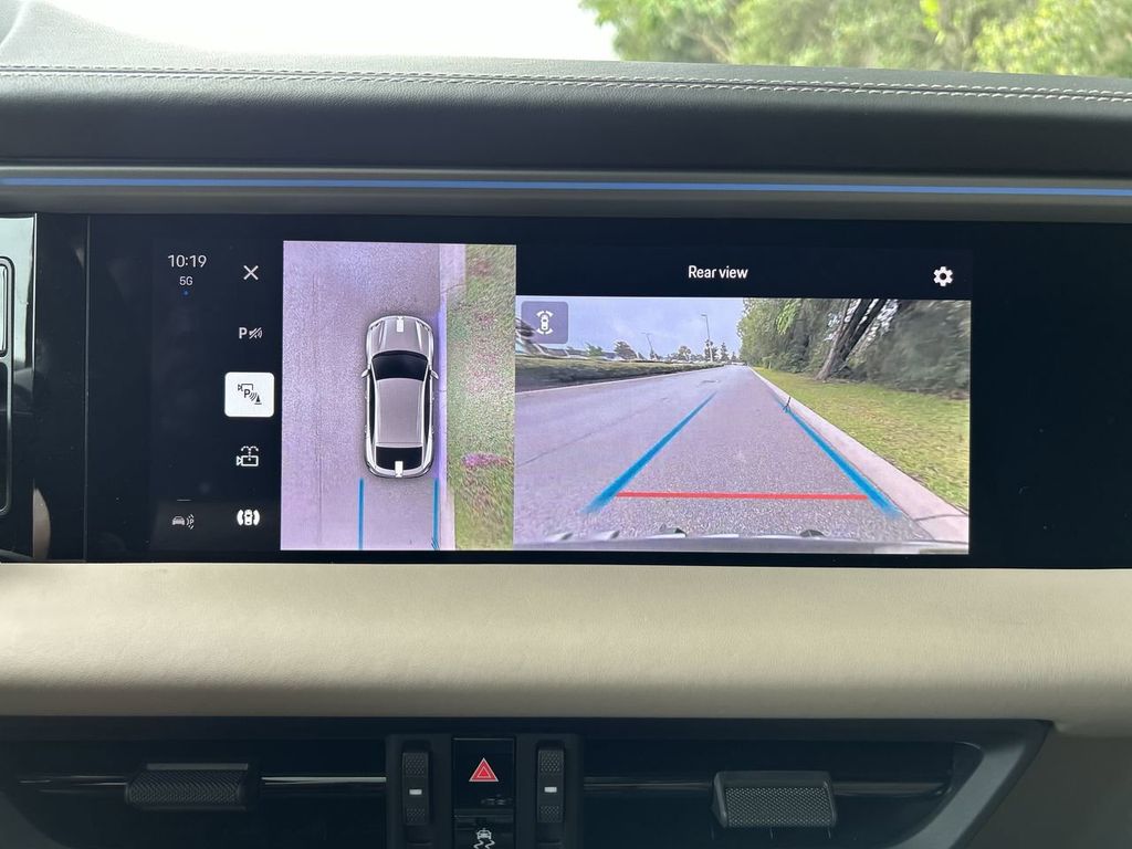 2024 Porsche Macan Electric 4 photo 20