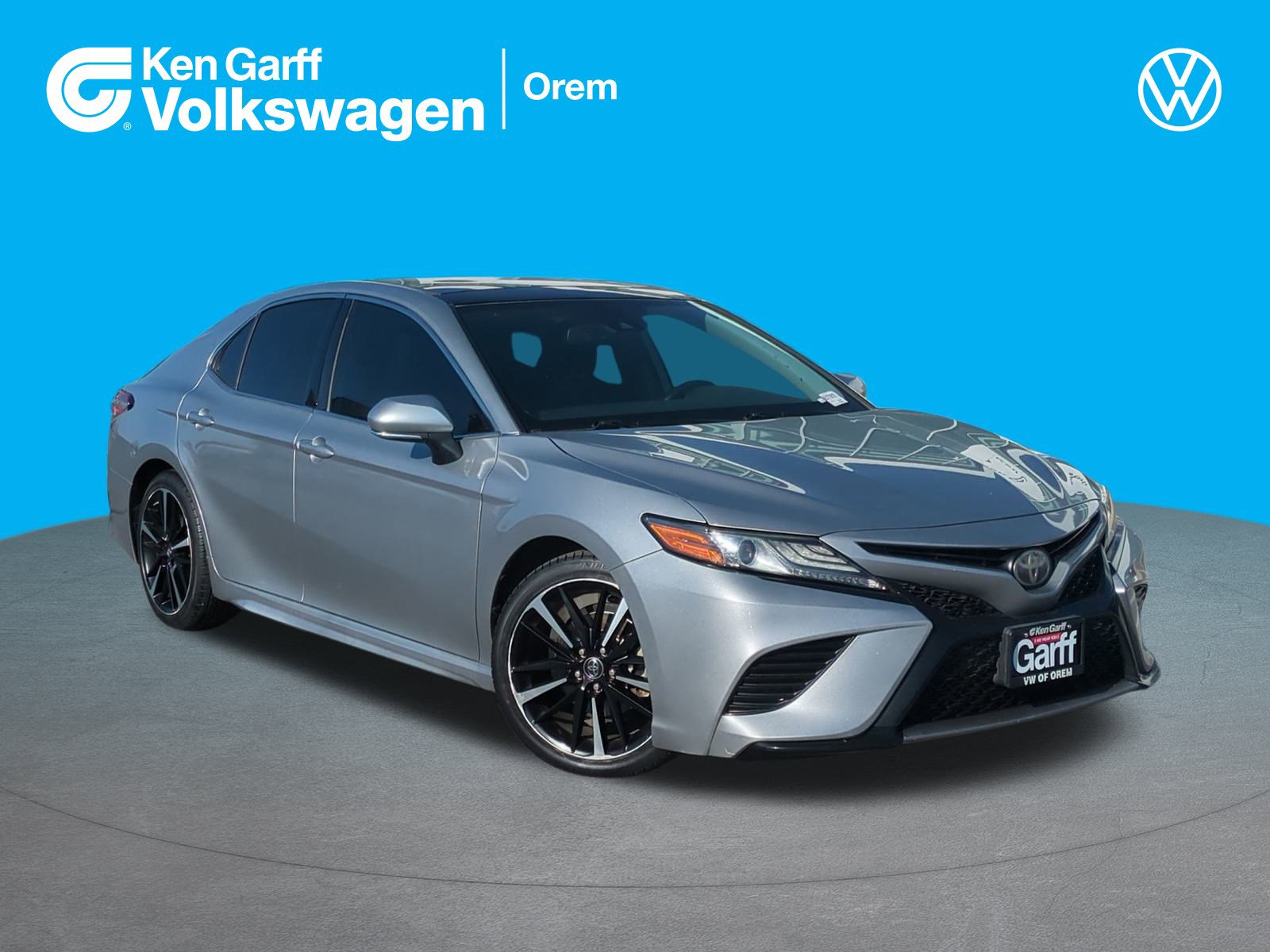 2019 Toyota Camry XSE's photo