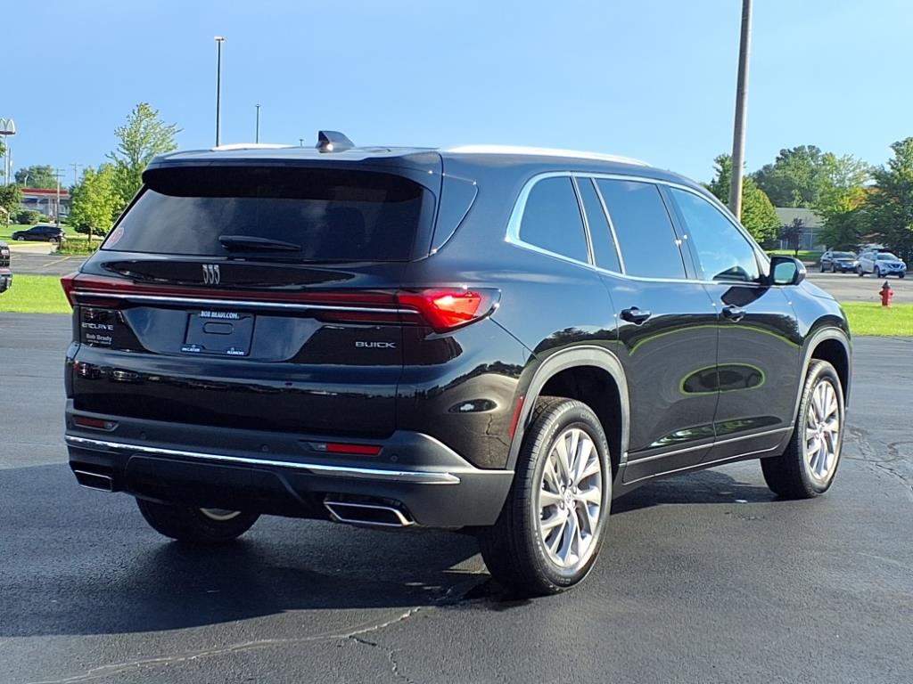 2026 Buick Enclave Preferred photo 9