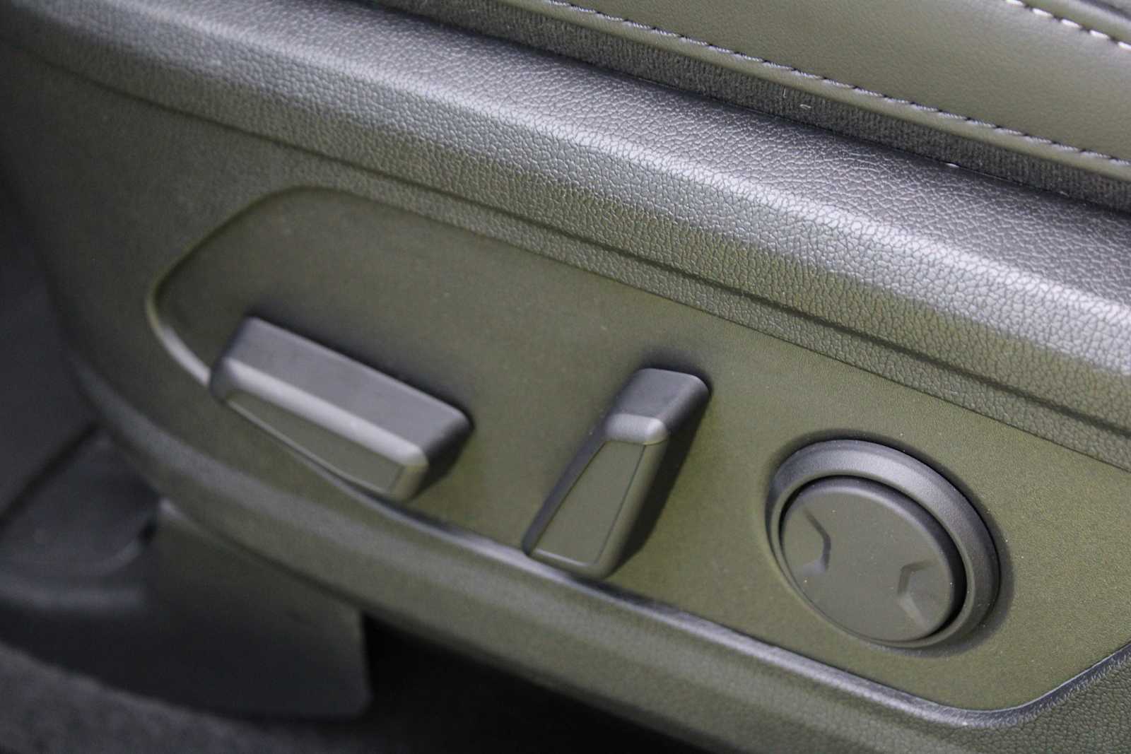 2025 Kia Sorento EX photo 21