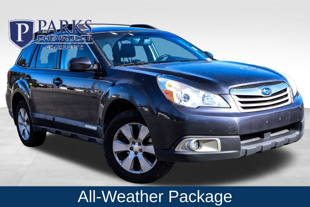 2012 Subaru Outback Premium's photo