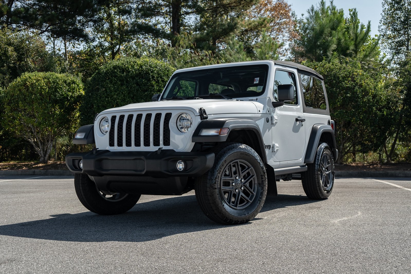2024 Jeep Wrangler 2-Door Sport's photo