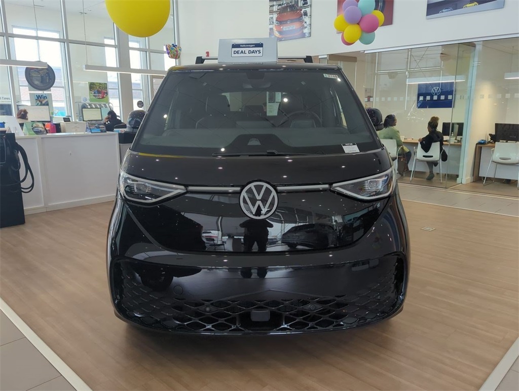 2025 Volkswagen ID. Buzz Pro S photo 3