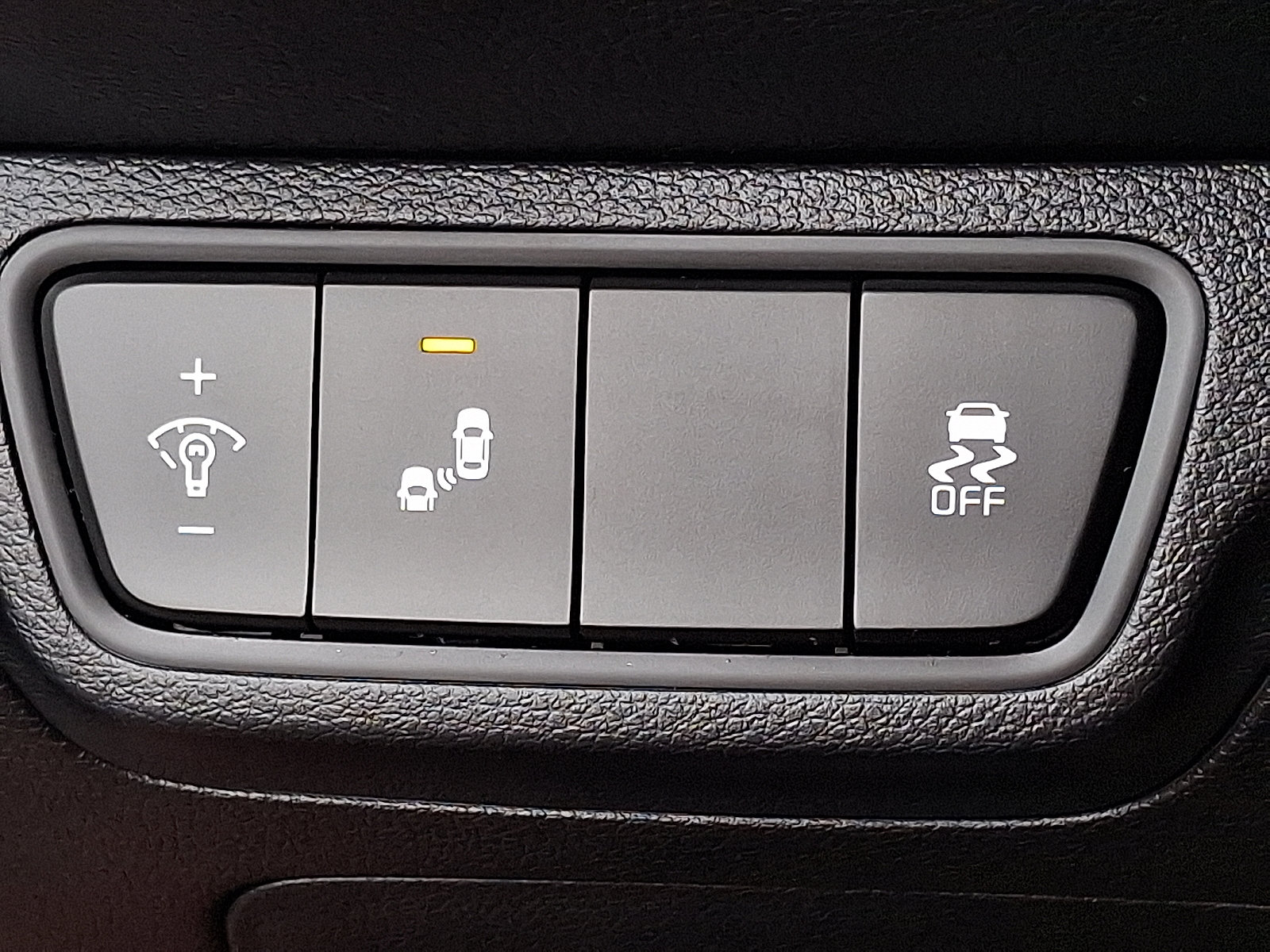 2023 Kia Forte GT-Line photo 23