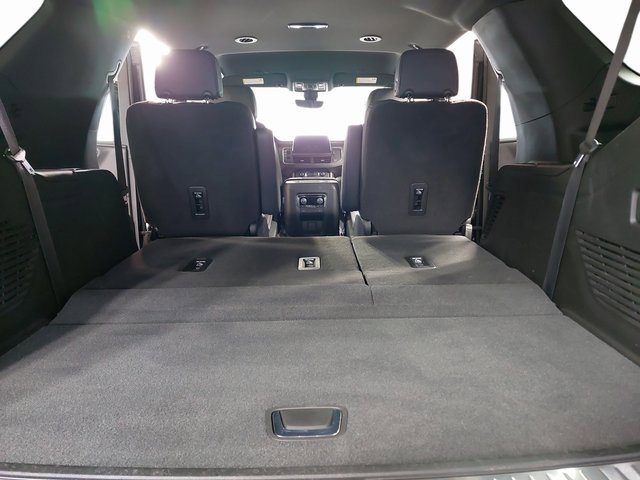 2022 Chevrolet Tahoe High Country photo 13
