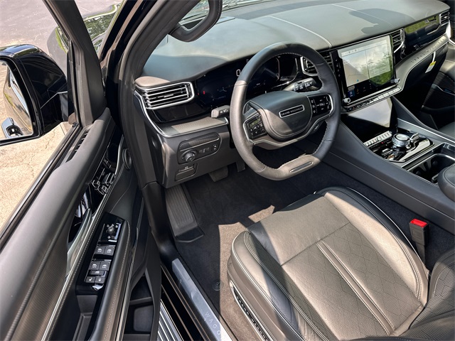 2024 Jeep Grand Wagoneer II photo 33