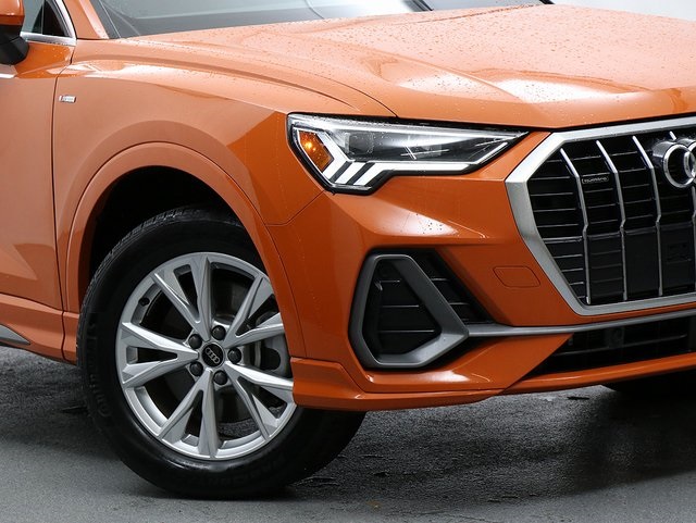 2025 Audi Q3 S line Premium photo 3