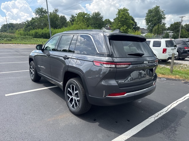 2025 Jeep Grand Cherokee Limited photo 4