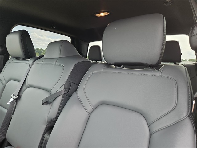 2025 Ram 1500 Tradesman photo 11