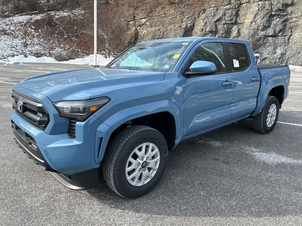 2026 Toyota Tacoma SR5's photo