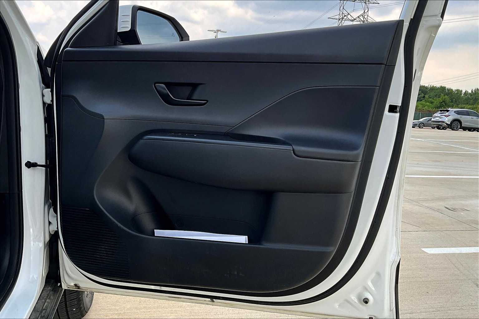 2024 Hyundai Kona SEL photo 20