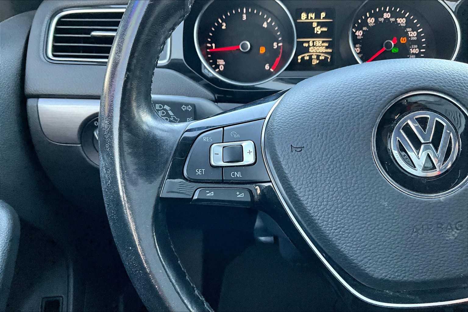 2015 Volkswagen Jetta 2.0 TDI SE photo 19