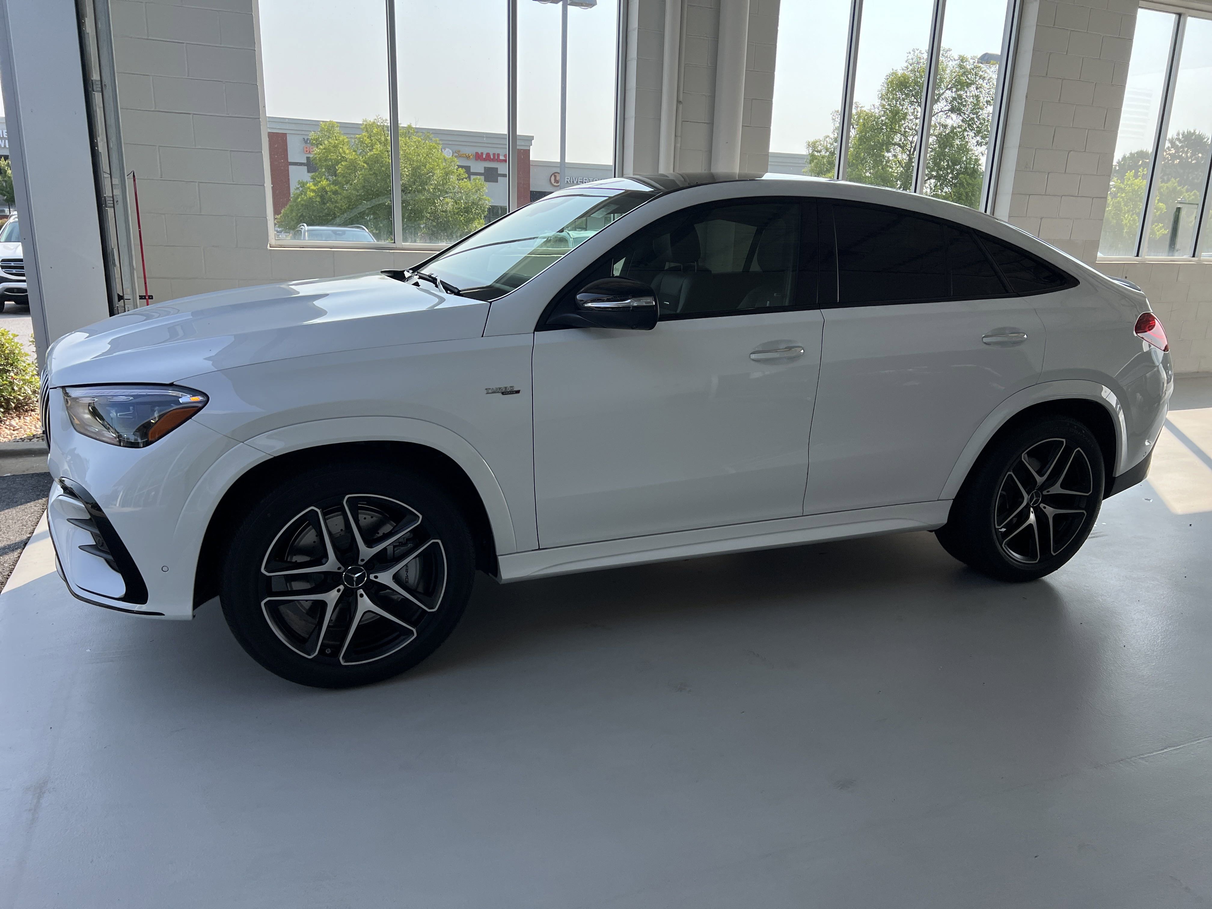 2025 Mercedes Benz GLE AMG 53 photo 2