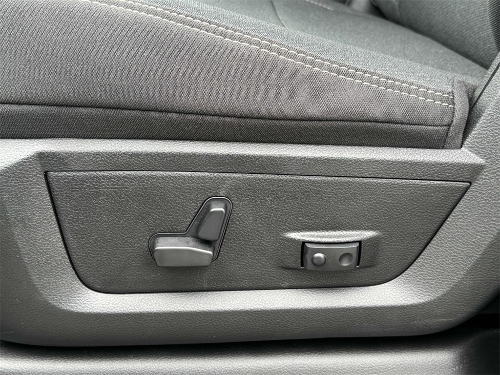 2025 Ram 2500 Big Horn photo 27