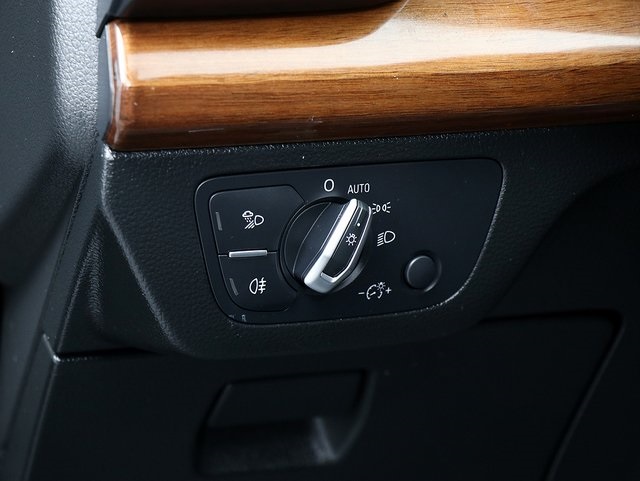 2021 Audi Q5 45 Premium Plus photo 24