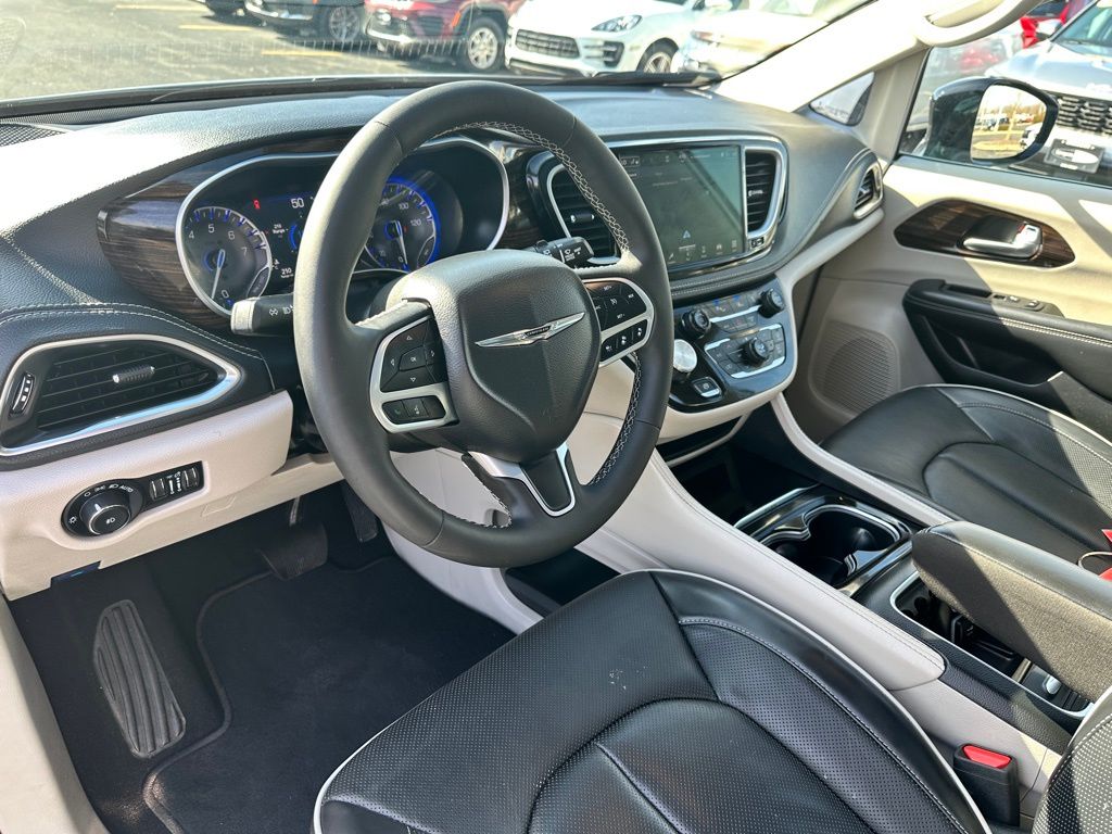 2024 Chrysler Pacifica Limited photo 14