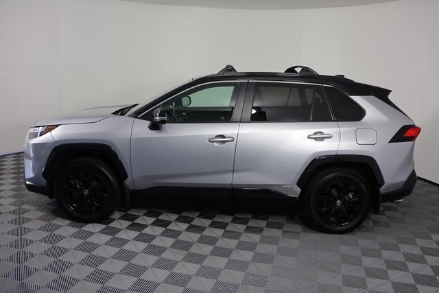 2023 Toyota RAV4 Hybrid XSE photo 3