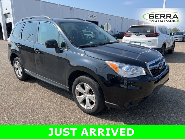 2016 Subaru Forester Premium photo 2