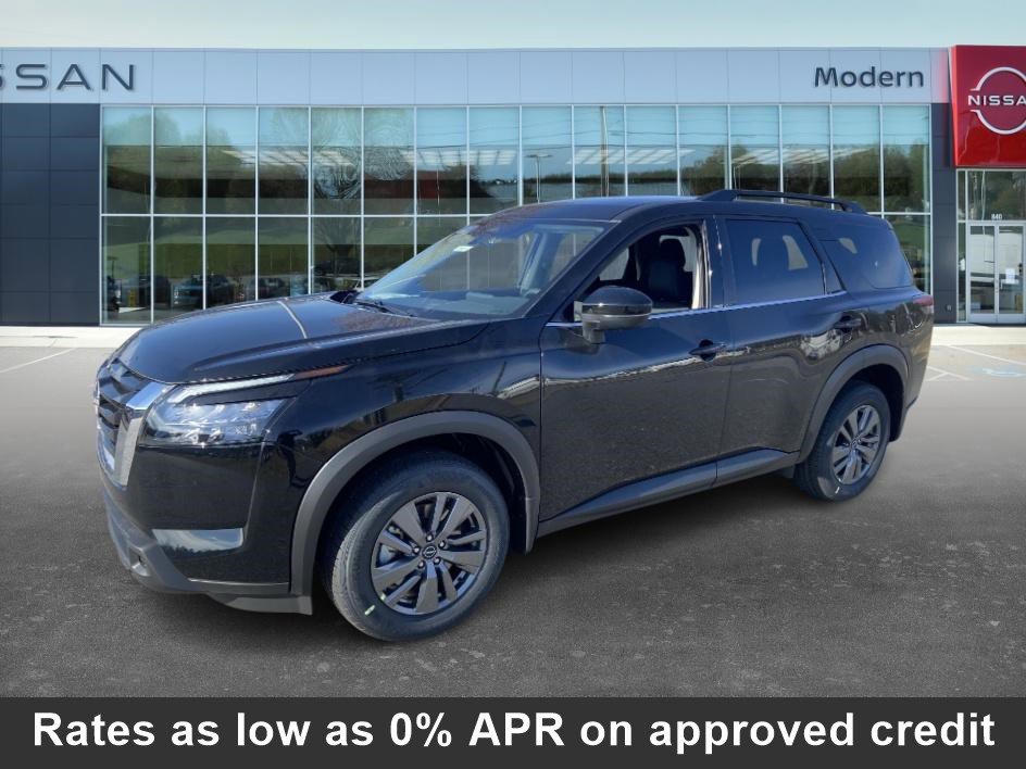 2025 Nissan Pathfinder SV's photo