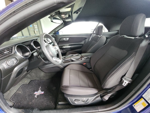 2016 Ford Mustang V6 Convertible photo 12