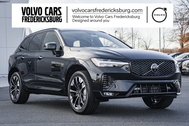 2026 Volvo XC60 Plus's photo