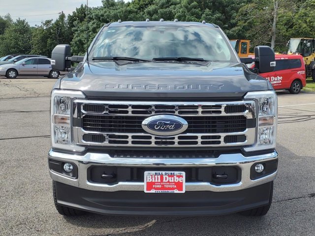 New 2024 Carbonized Gray Metallic Ford XLT image 40