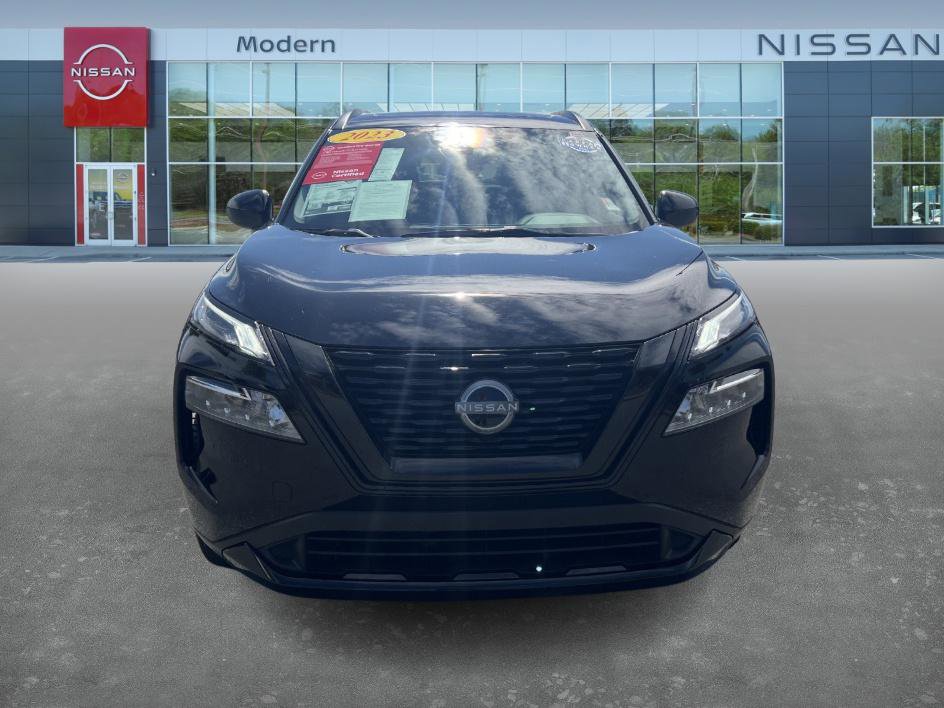 2023 Nissan Rogue SV photo 2