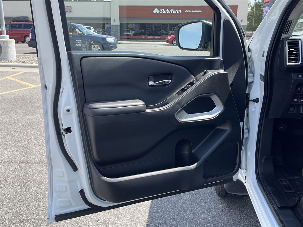 2023 Nissan Frontier SV photo 21