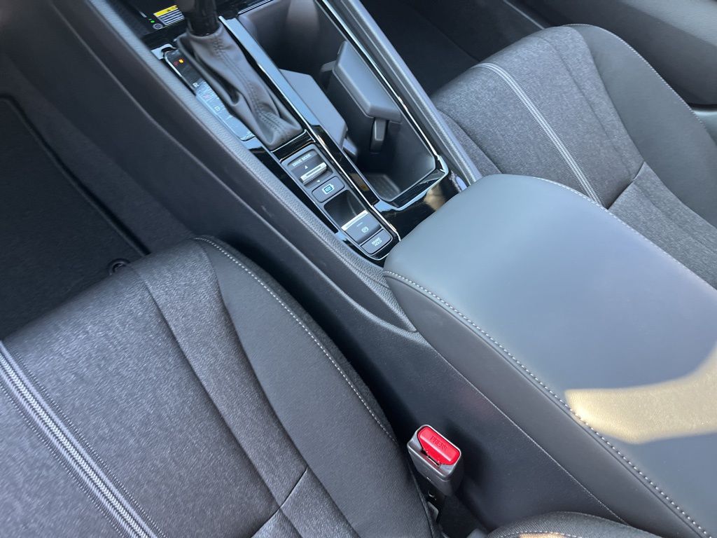 2025 Honda Accord Hybrid Sport photo 10