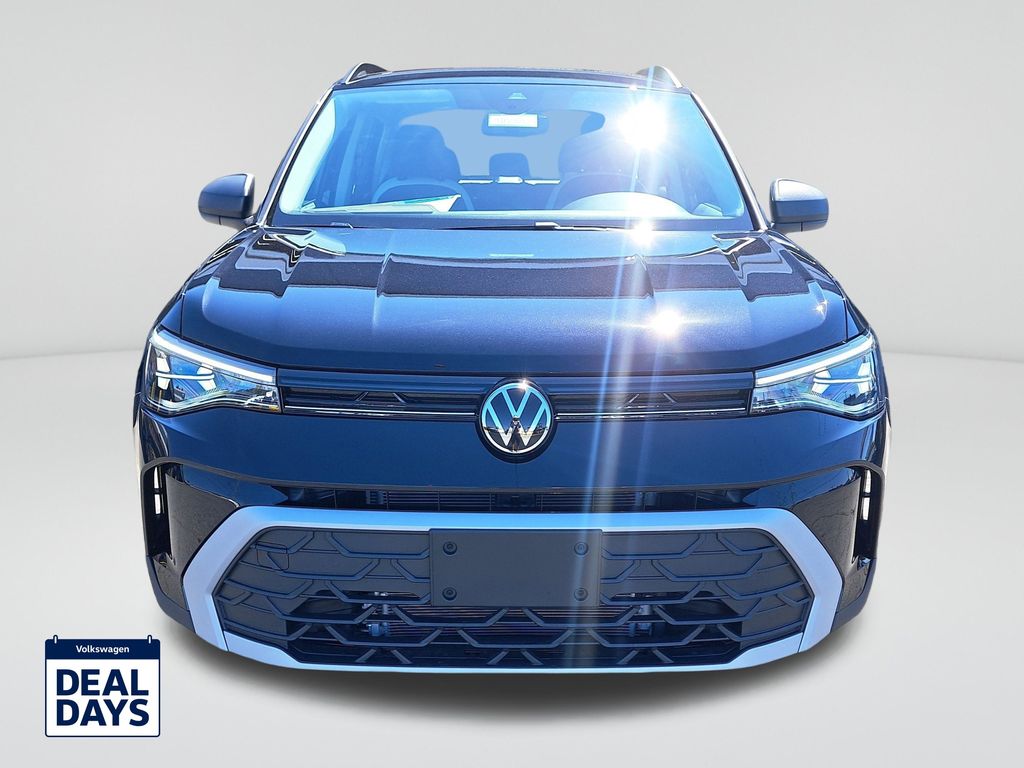 2025 Volkswagen Taos S photo 2