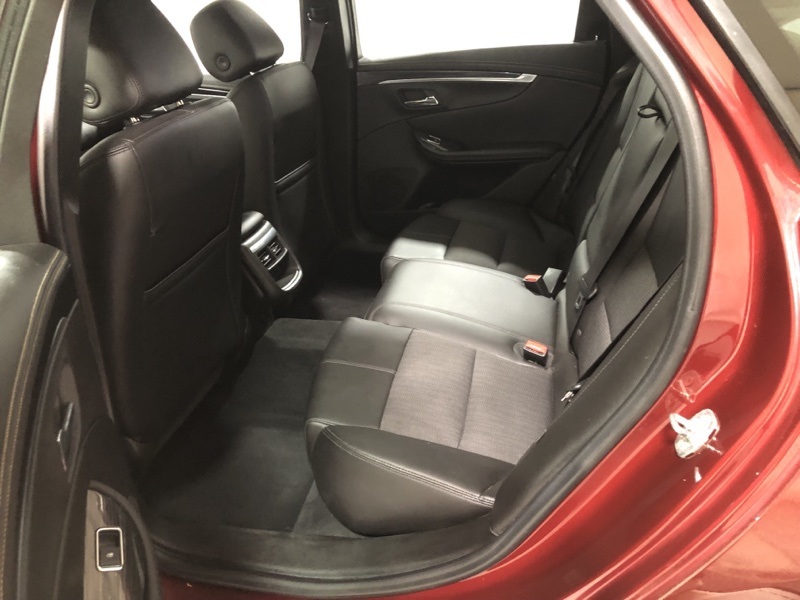2017 Chevrolet Impala 1LT photo 15