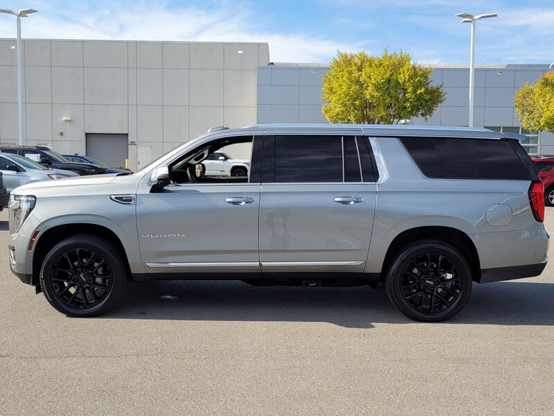 2025 Gmc Yukon XL photo 4
