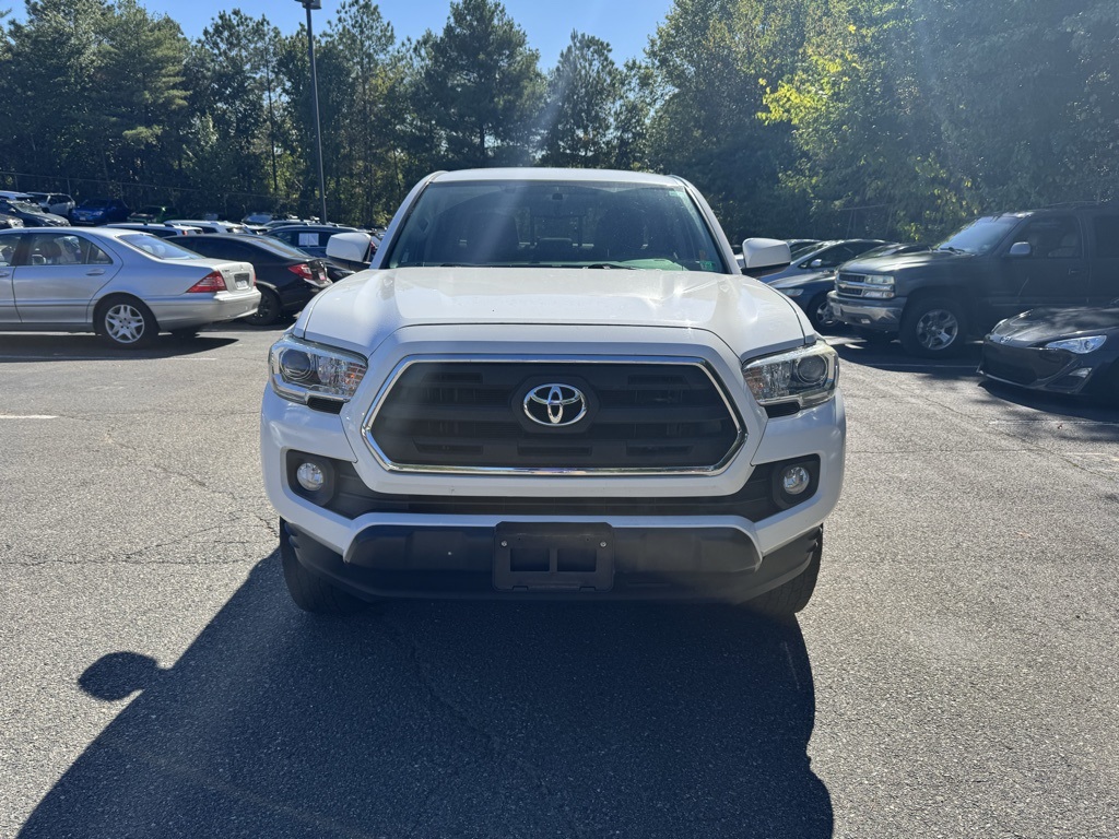 2017 Toyota Tacoma SR5 TRD Sport photo 2